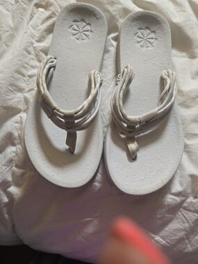 Nike, White Speckled Flip Flop Sandals with Rope Straps